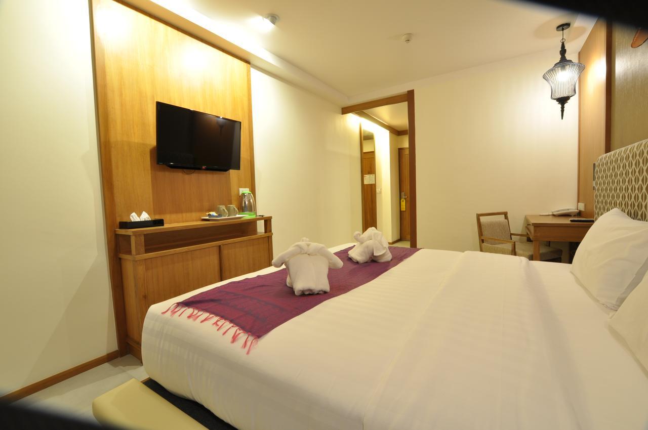 The Signature Hotel @ Thapae Чиангмай Экстерьер фото