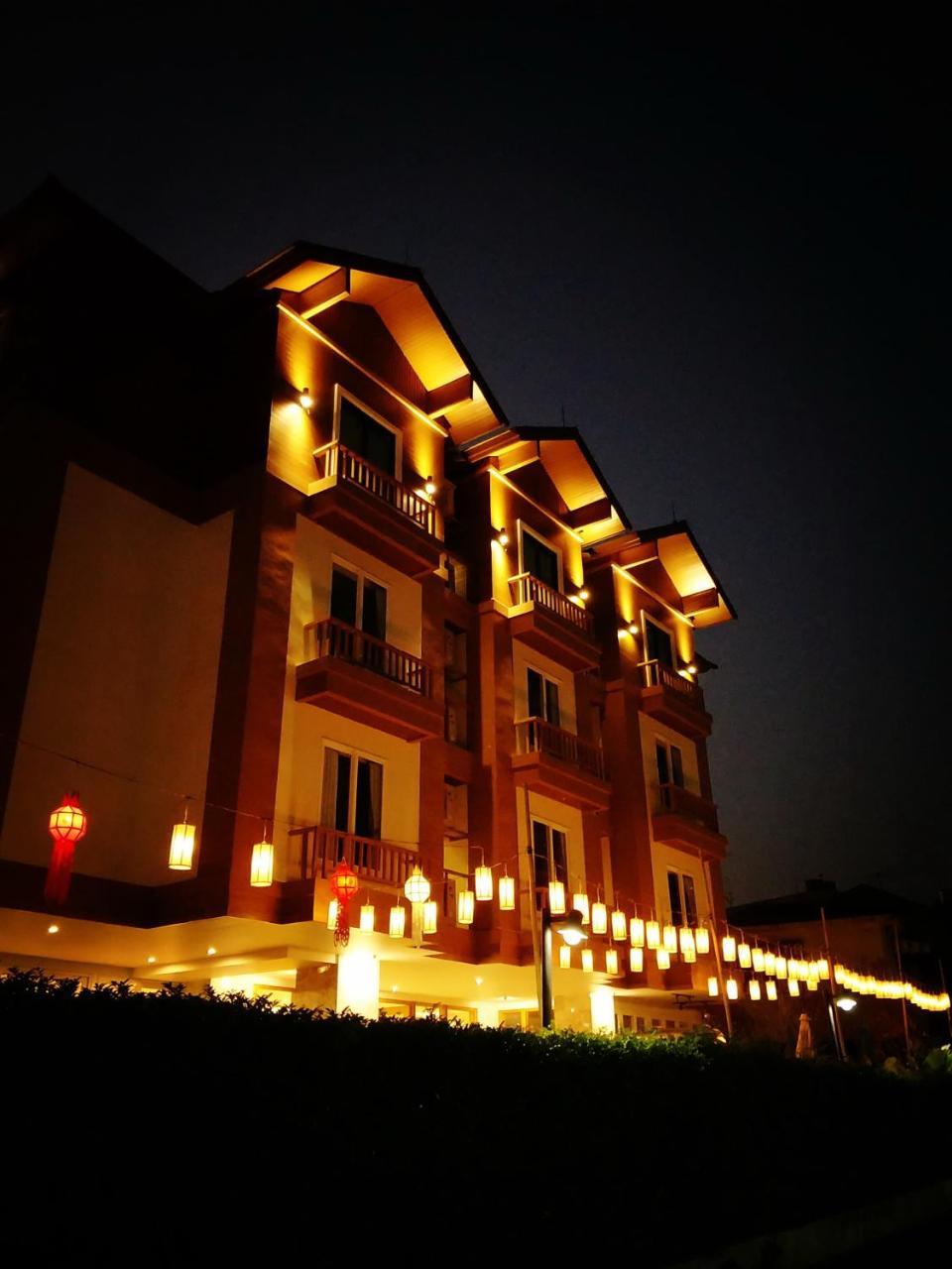 The Signature Hotel @ Thapae Чиангмай Экстерьер фото